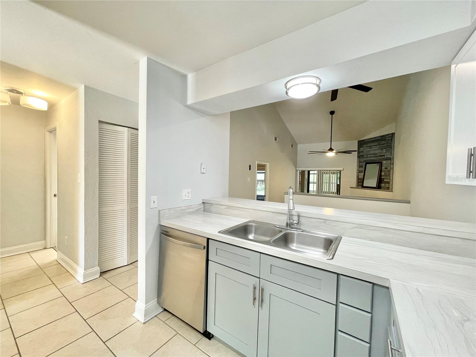 2820 NW 39TH TERRACE