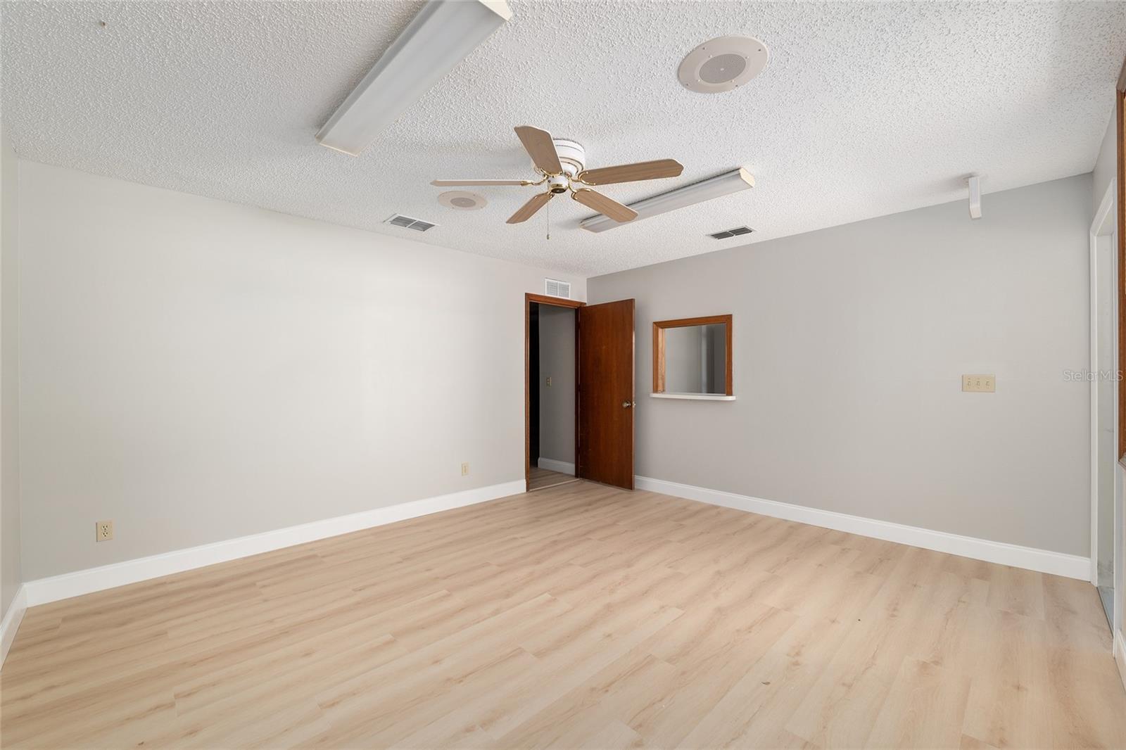 2801 SW COLLEGE ROAD 23