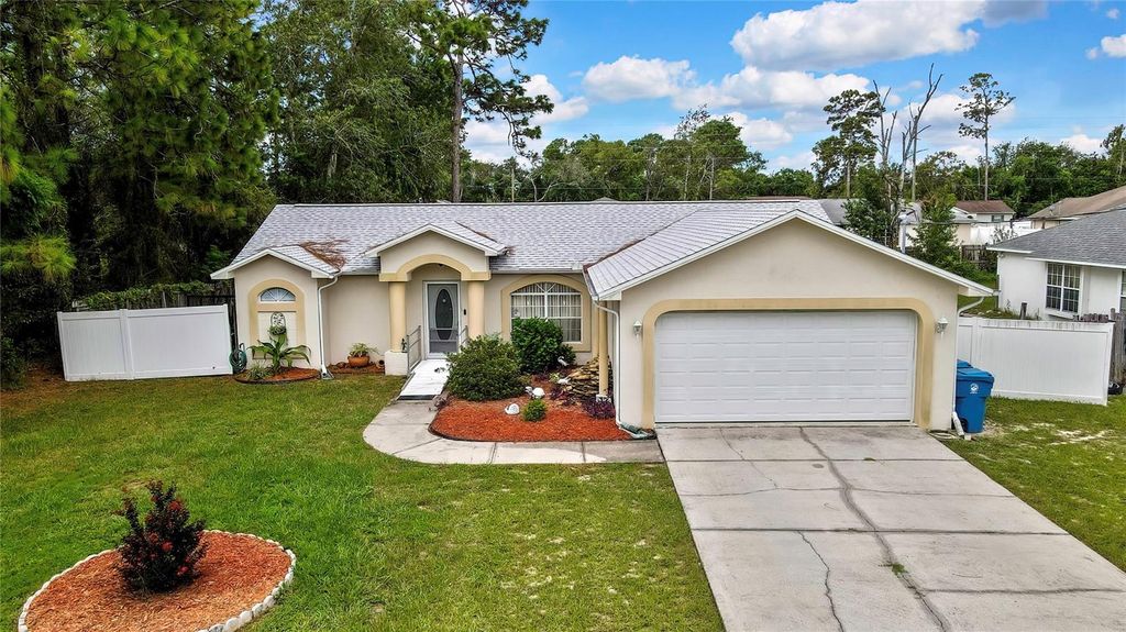 Photo of 11322 Topaz Street, Spring Hill, FL 34608 (MLS # TB8427482)