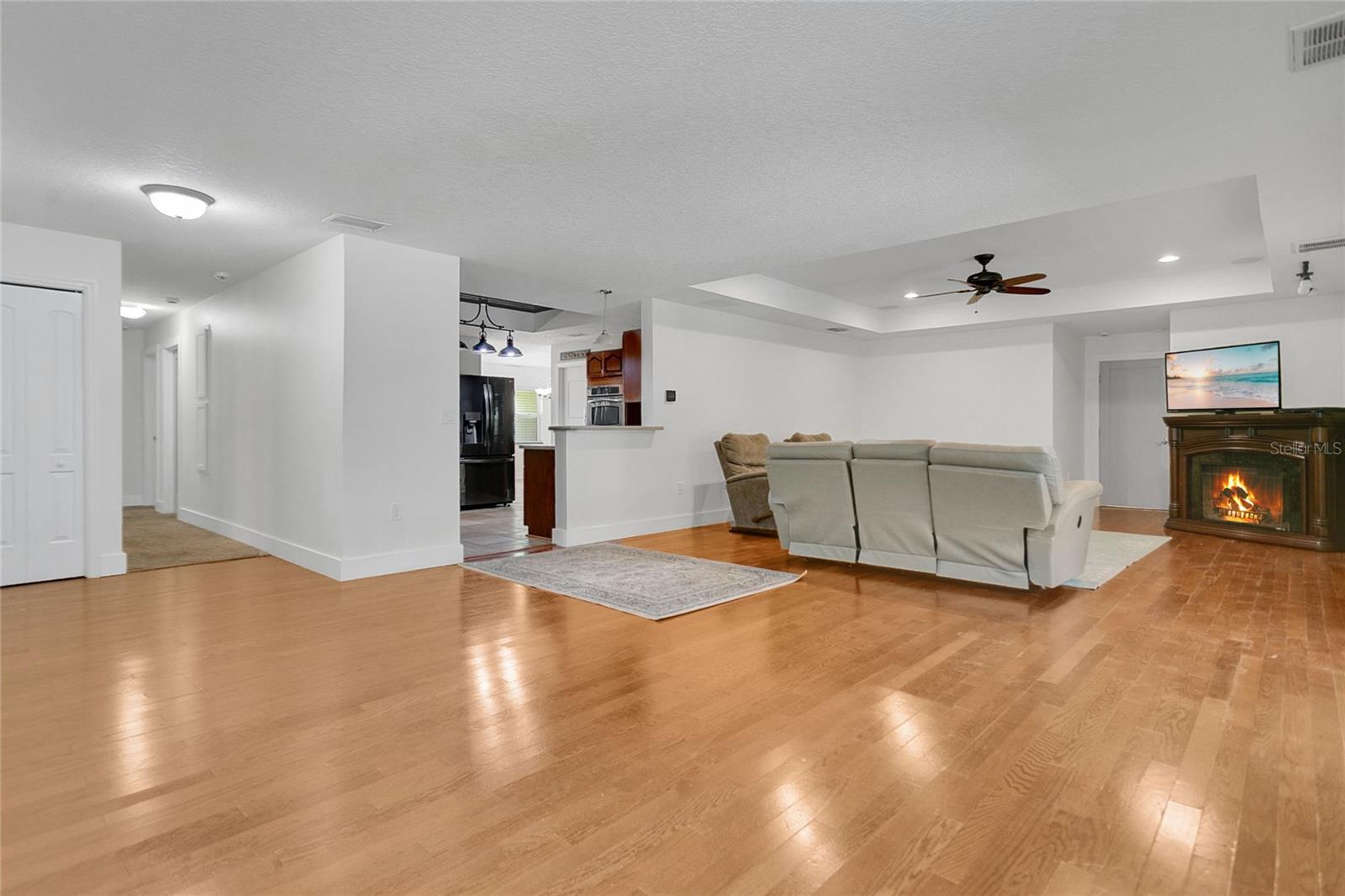 1808 SCRUB JAY TRAIL