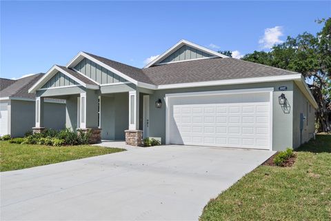 Photo of 4537 Fairway Oaks Drive, Mulberry, FL 33860 (MLS # L4957570)