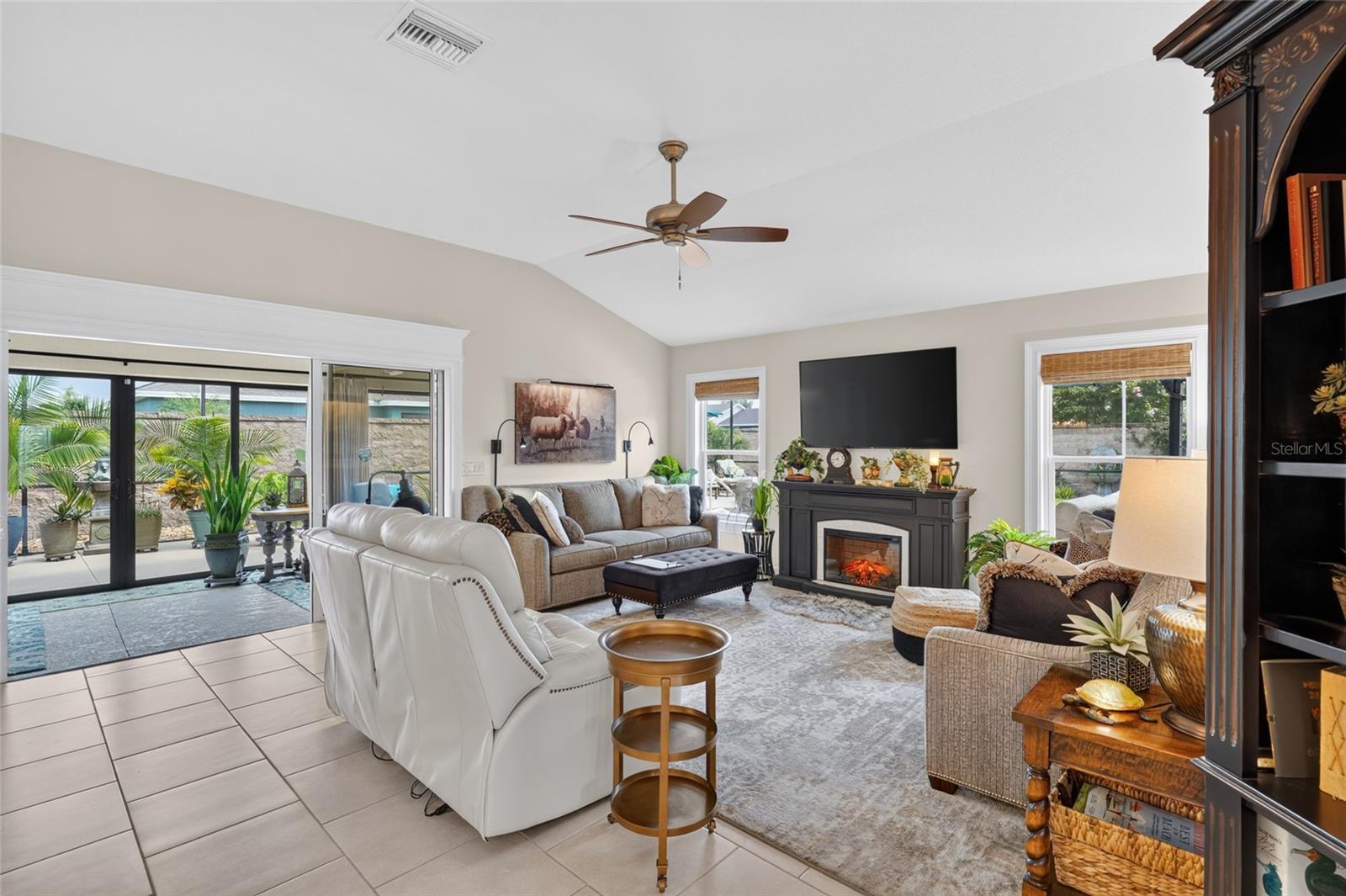 1579 MCELDOWNEY PLACE