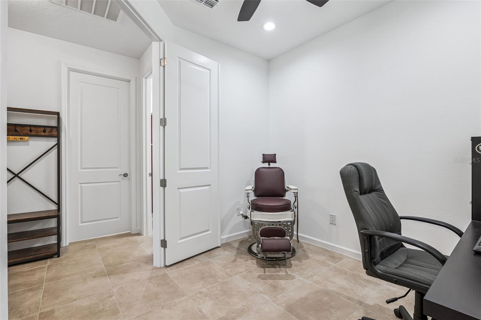 LATITUDE/DAYTONA BEACH CLOAR - Residential