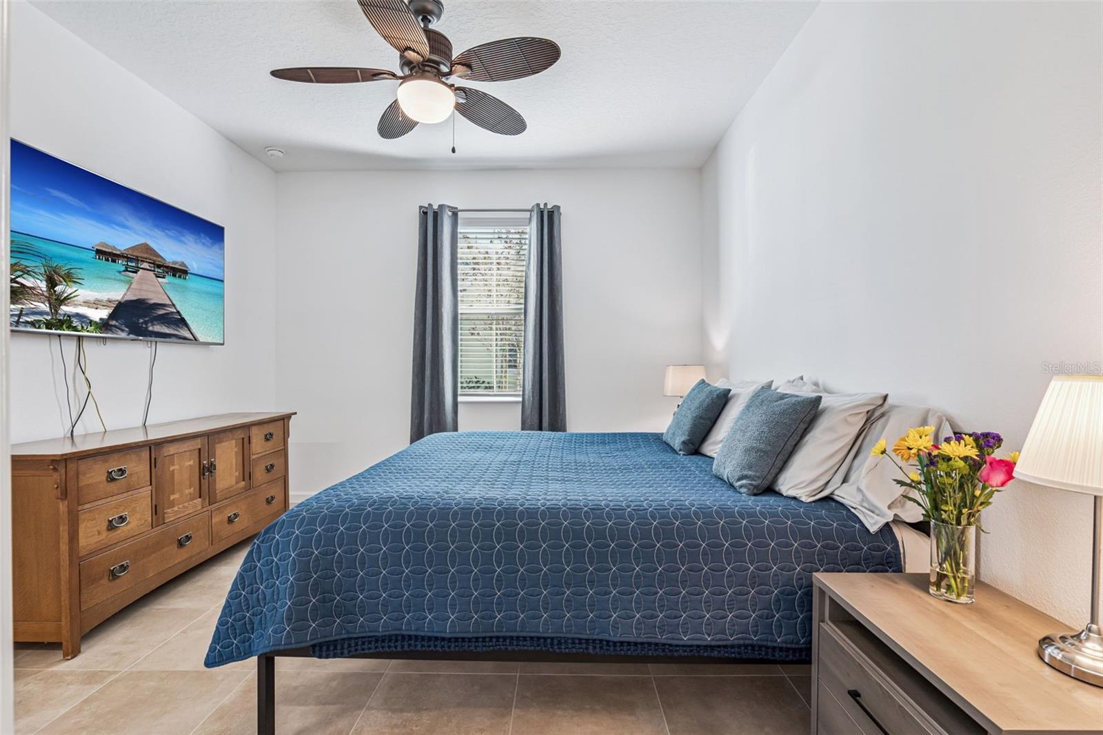 LATITUDE/DAYTONA BEACH CLOAR - Residential