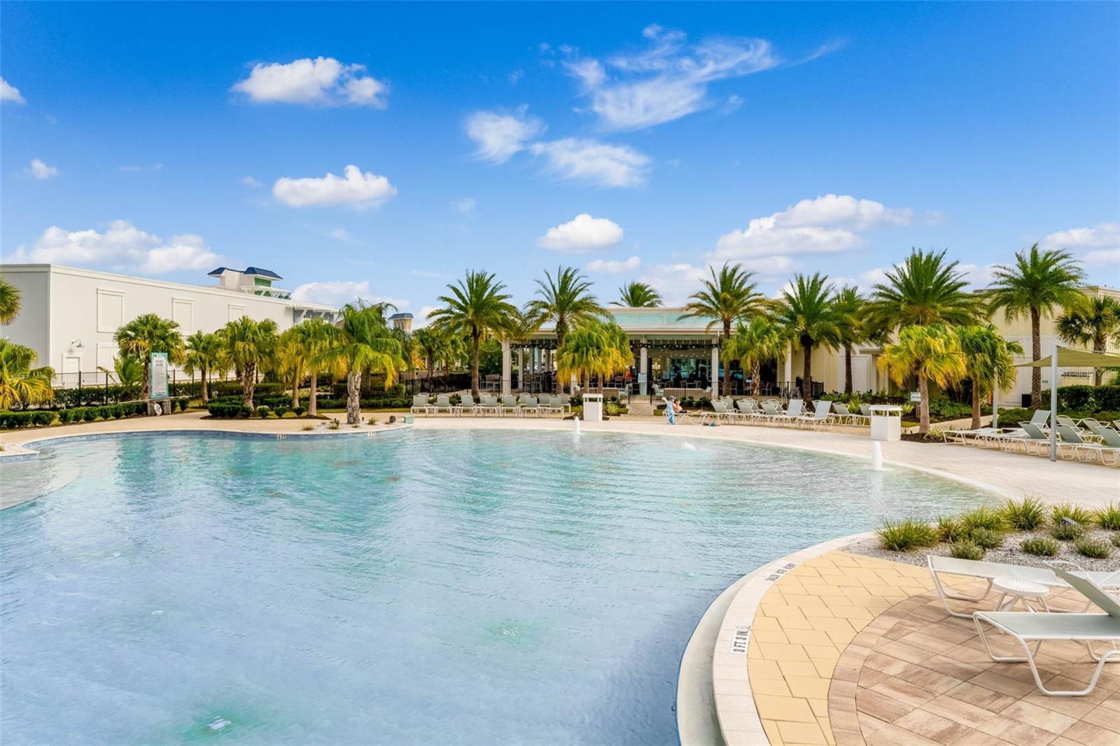 LATITUDE/DAYTONA BEACH CLOAR - Residential