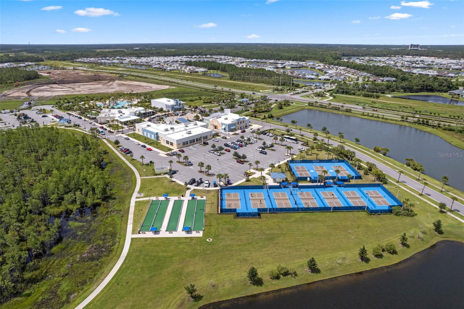 LATITUDE/DAYTONA BEACH CLOAR - Residential