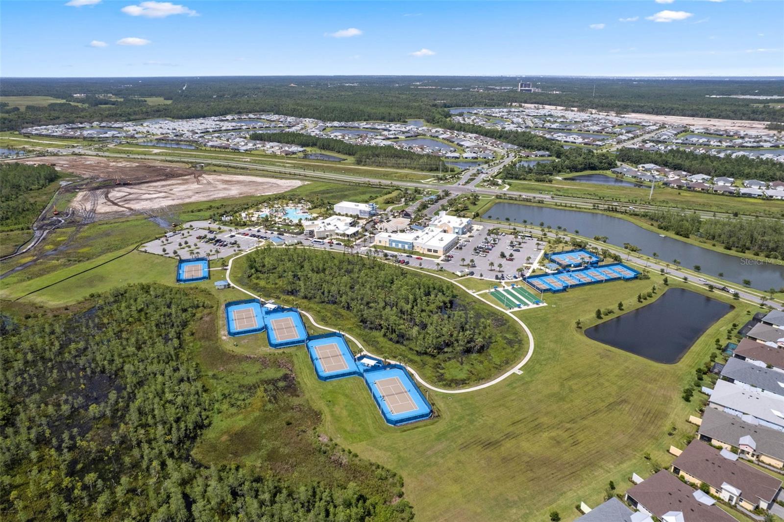 LATITUDE/DAYTONA BEACH CLOAR - Residential