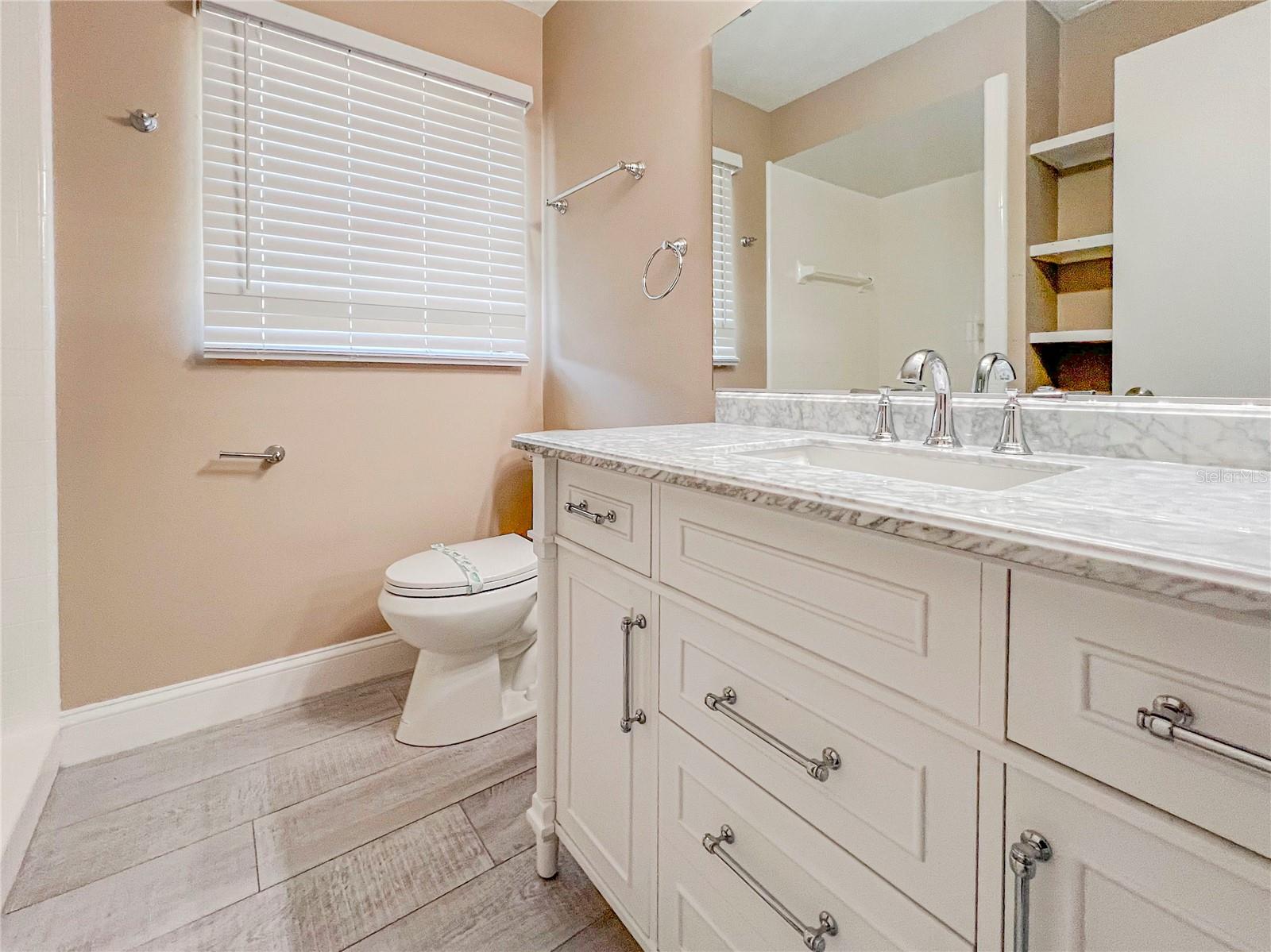 SHADOW LAKES - Residential Lease