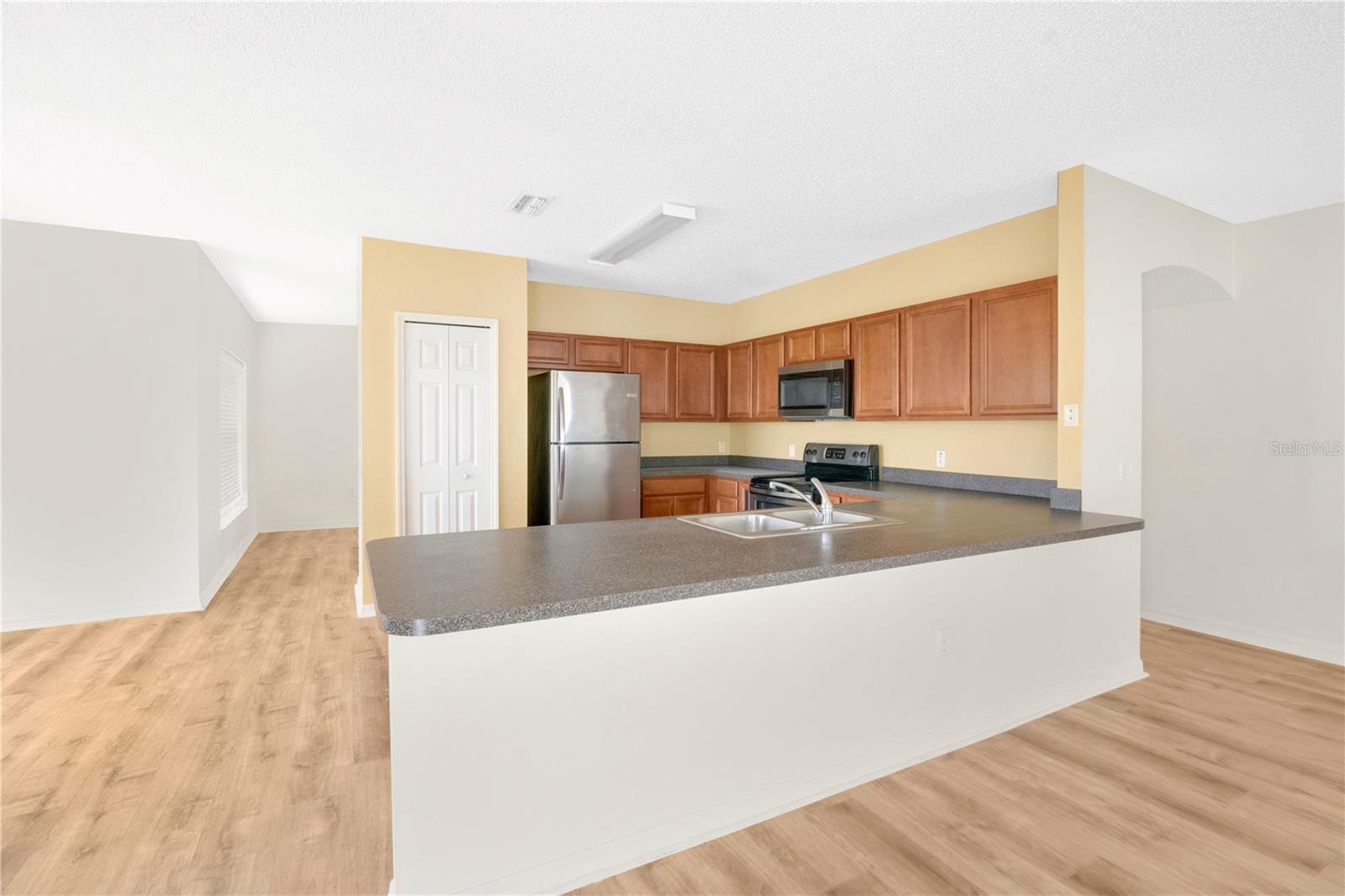 MAPLE CHASE AT CYPRESS WOODS - Residential