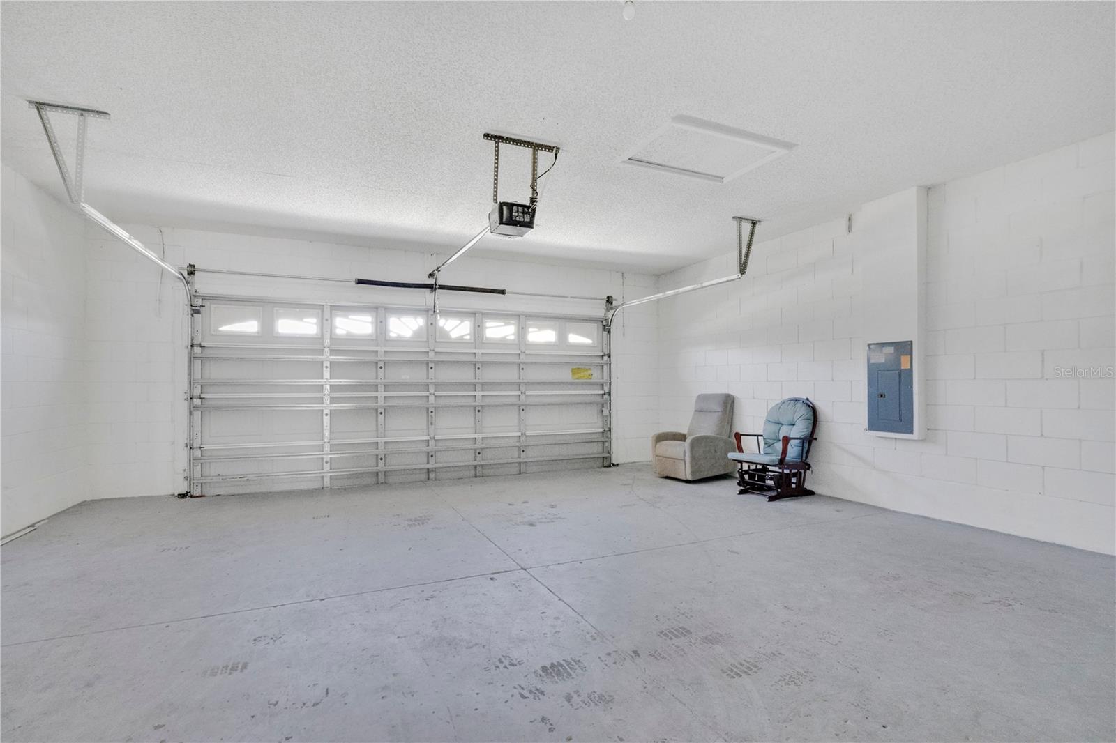 MAPLE CHASE AT CYPRESS WOODS - Residential