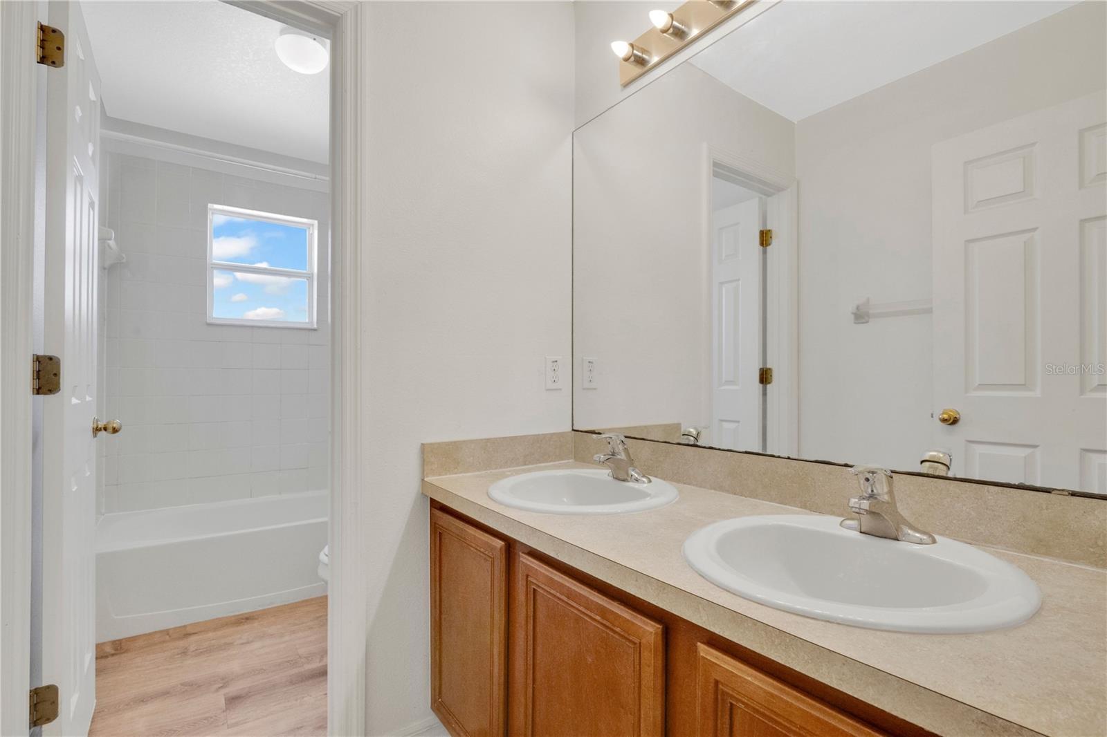 MAPLE CHASE AT CYPRESS WOODS - Residential