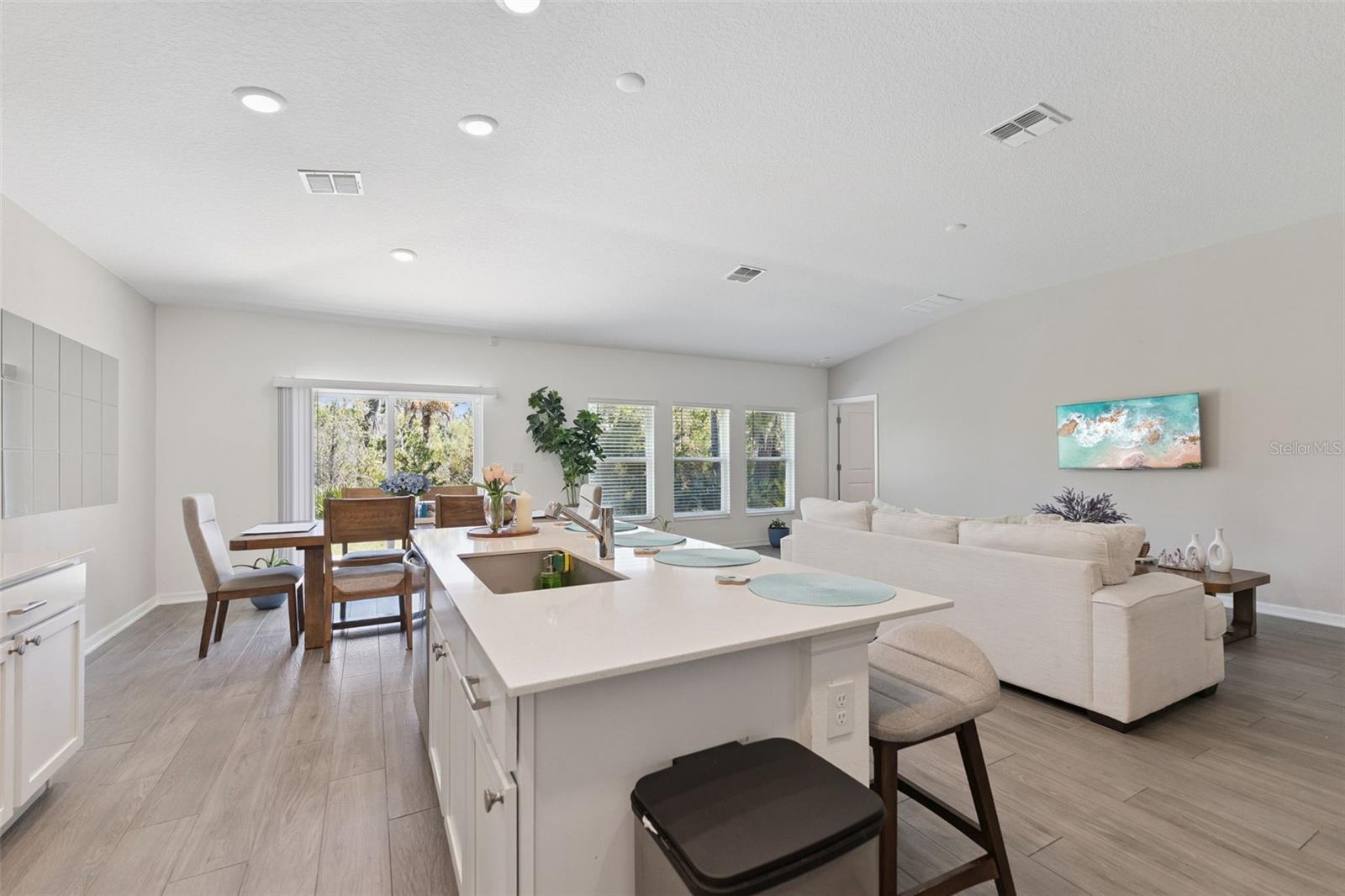 EDGEWATER PRESERVE PH 1 - Residential