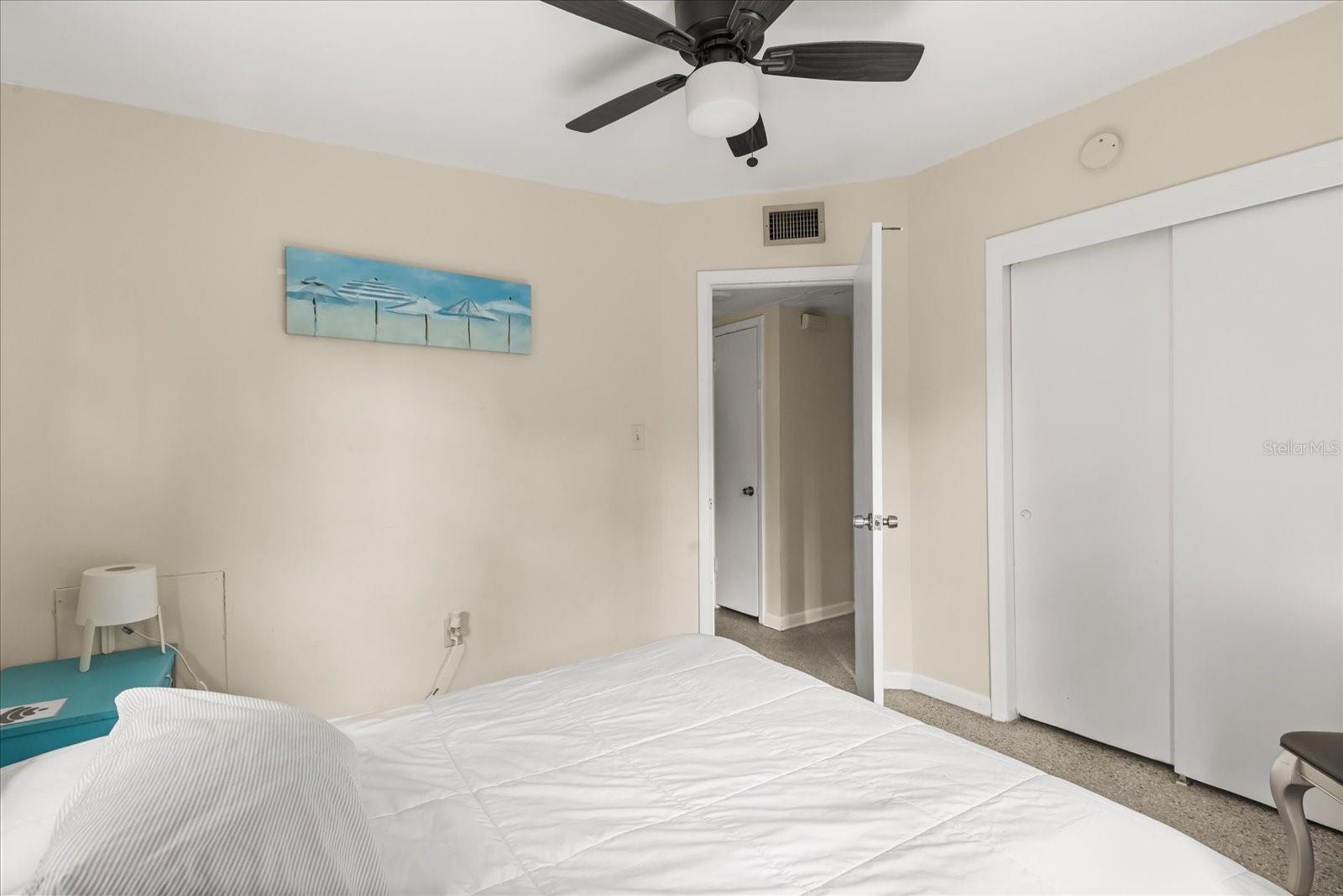 WEST BAY MANOR - Residential Income