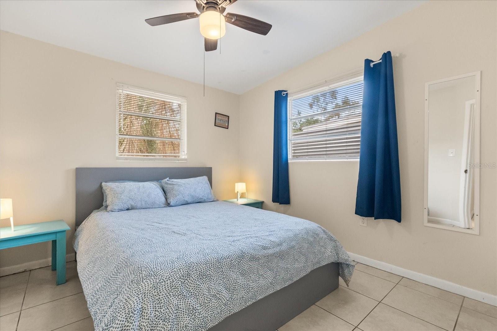 WEST BAY MANOR - Residential Income