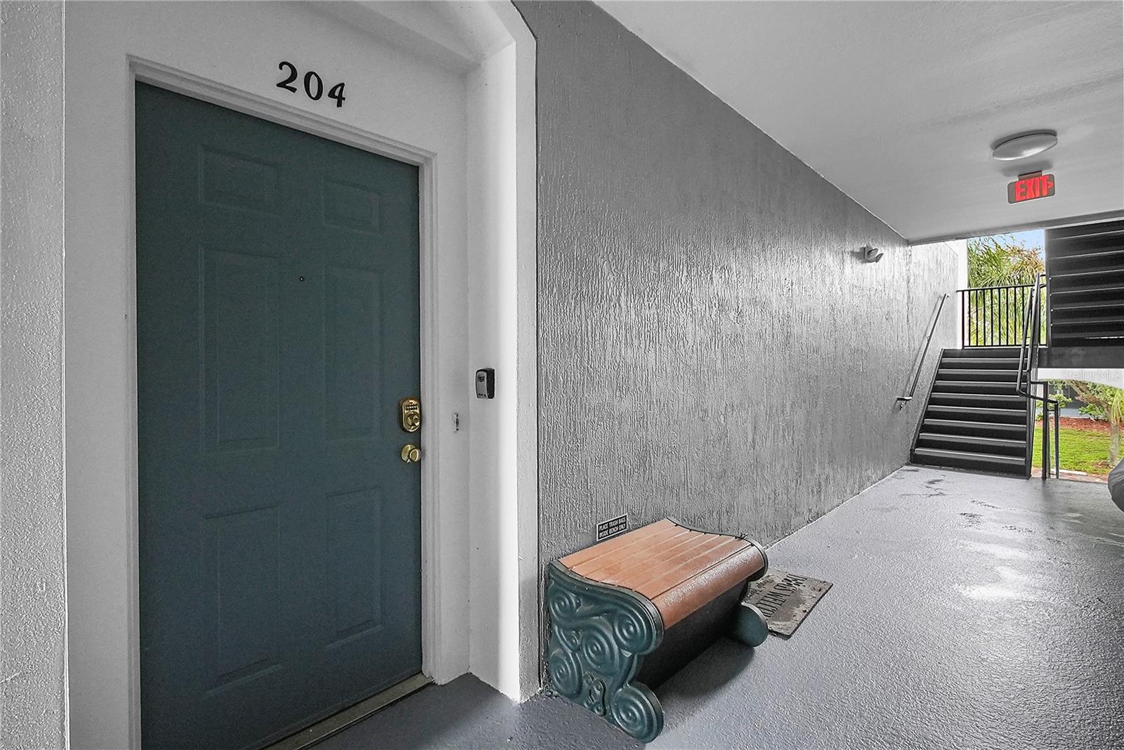 WYNDHAM PALMS CONDO PH 3 - Residential