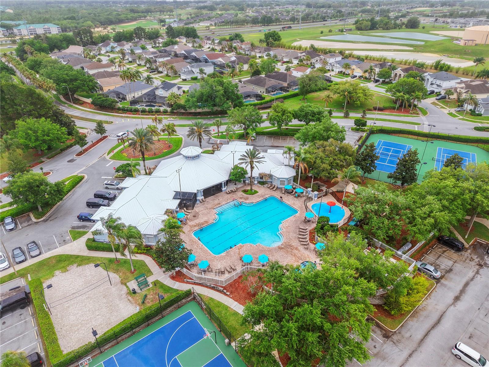 WYNDHAM PALMS CONDO PH 3 - Residential