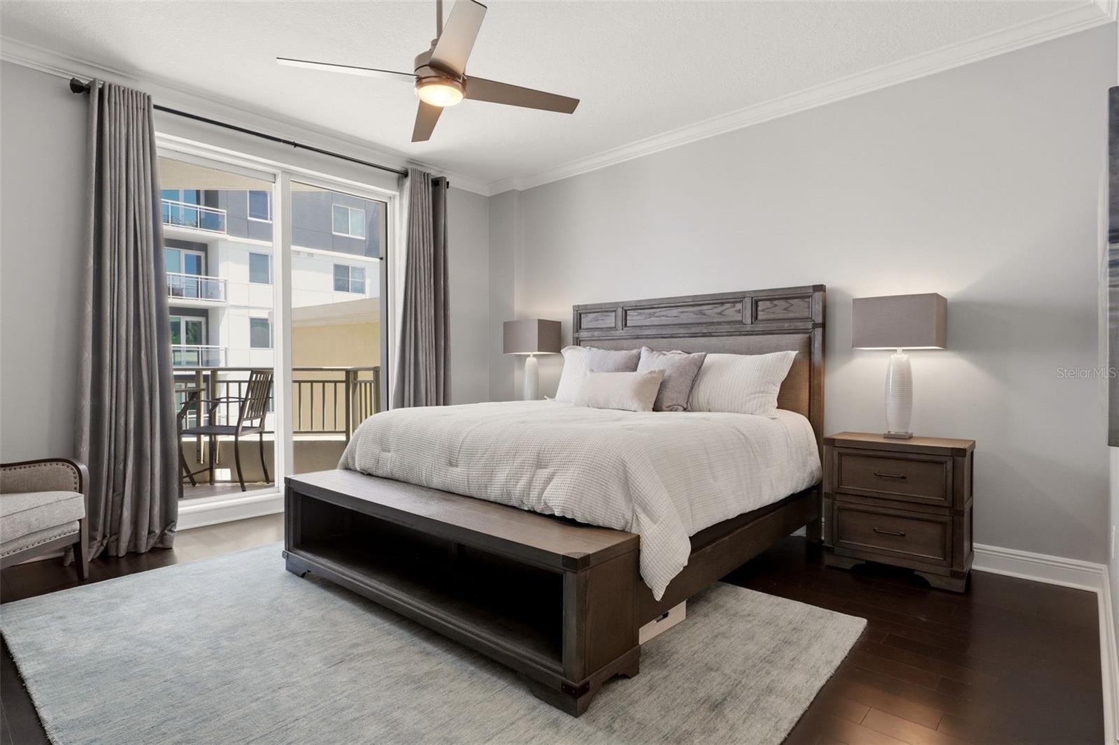 ONE HUNDRED CENTRAL - Residential
