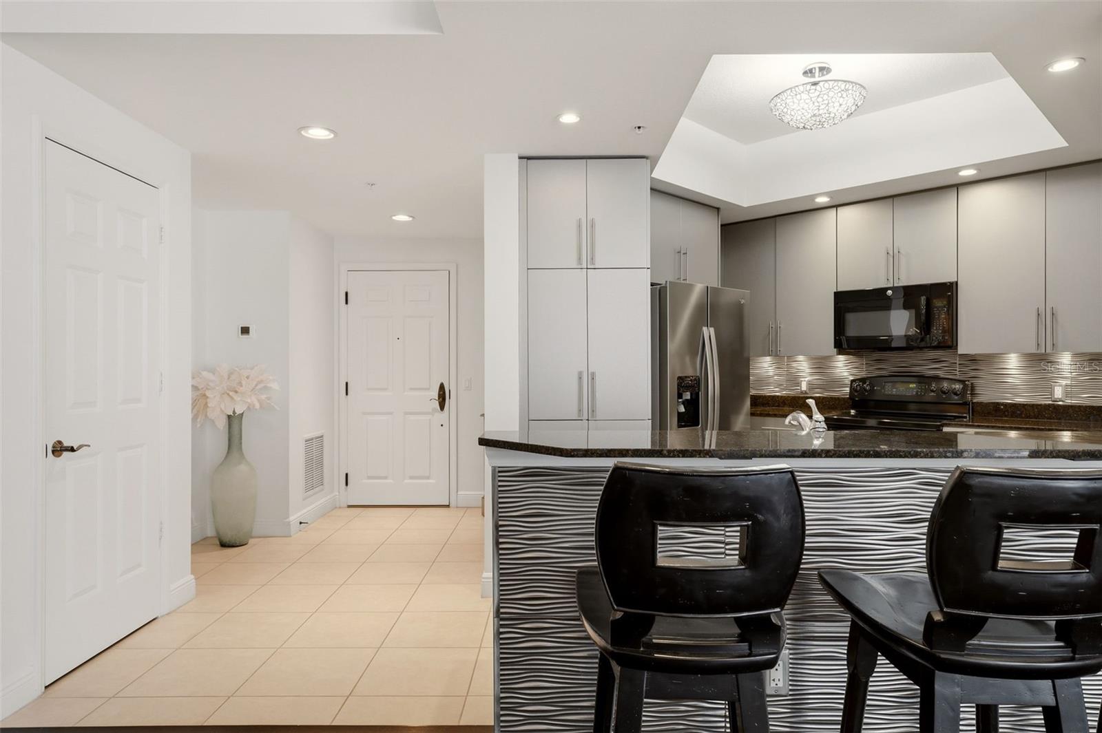 ONE HUNDRED CENTRAL - Residential