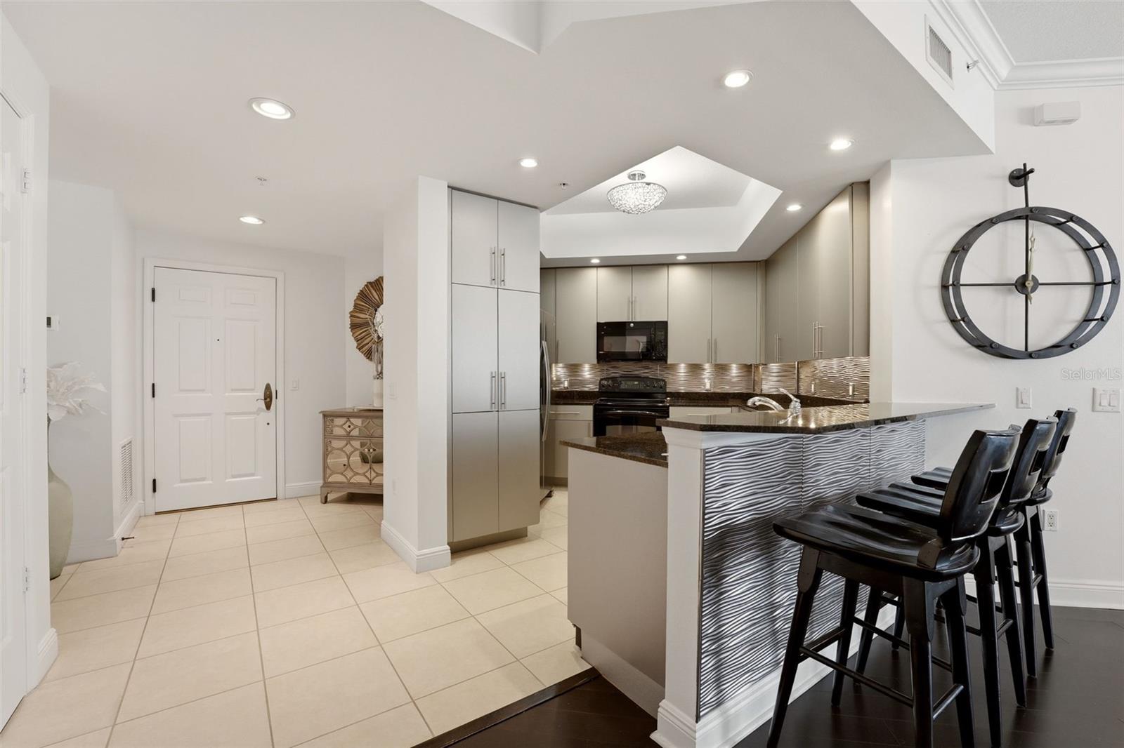 ONE HUNDRED CENTRAL - Residential