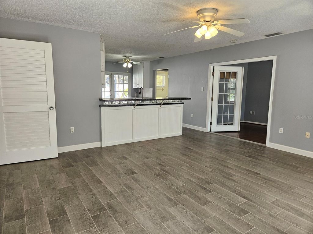 Photo of 272 Loyola Road, Venice, FL 34293 (MLS # N6142843)