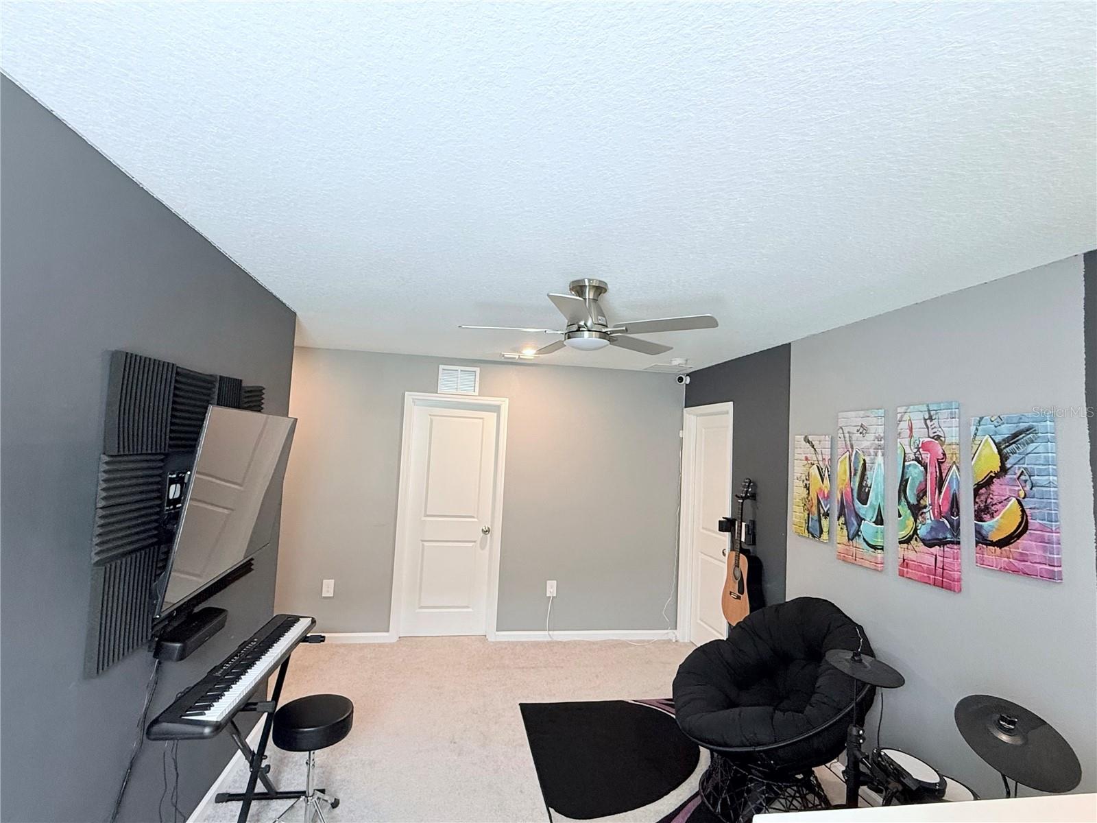 HUNT CLUB/LK WALES PH 1 - Residential