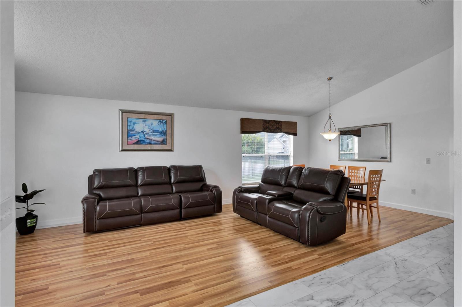 2790 KOKOMO LOOP