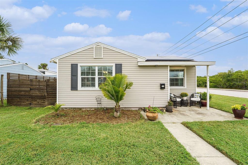 Photo of 849 60th Avenue NE, St Petersburg, FL 33703 (MLS # TB8432857)