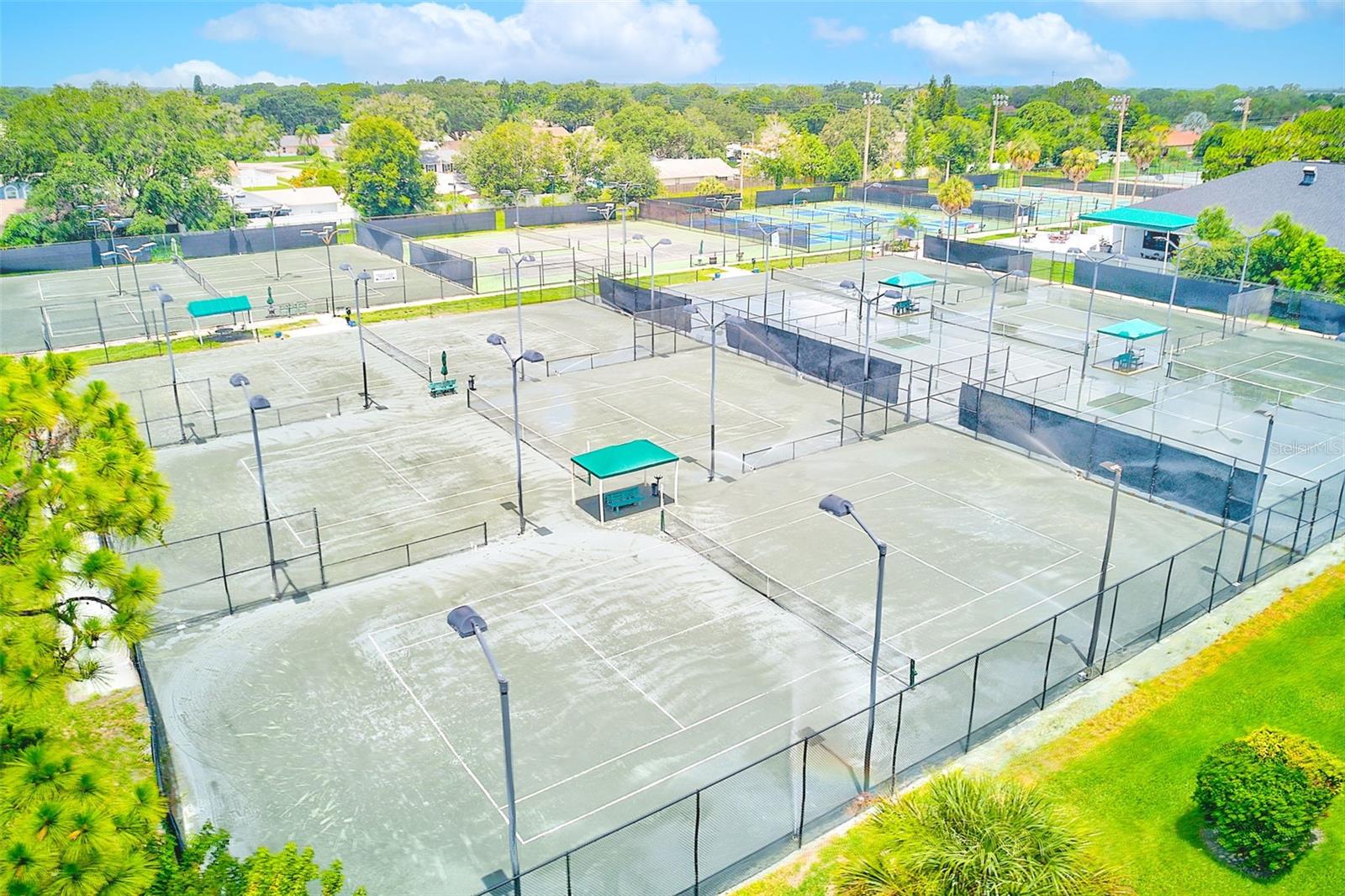 BAYOU CLUB ESTATES TR 5 PH 4 - Residential