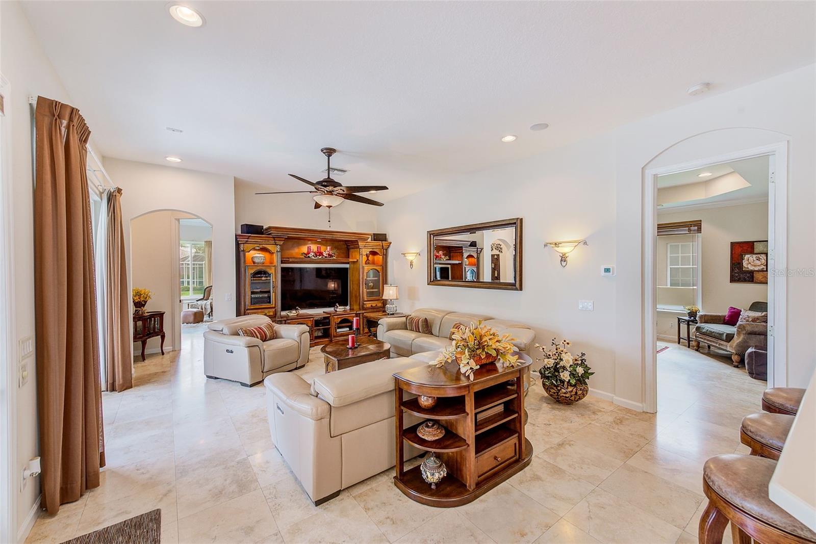 BAYOU CLUB ESTATES TR 5 PH 4 - Residential