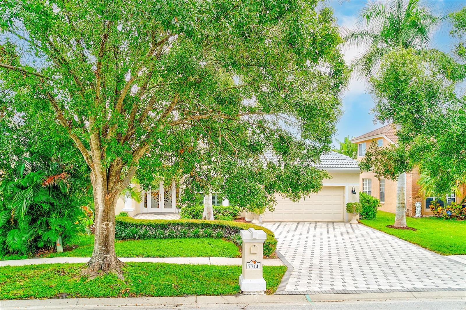 BAYOU CLUB ESTATES TR 5 PH 4 - Residential
