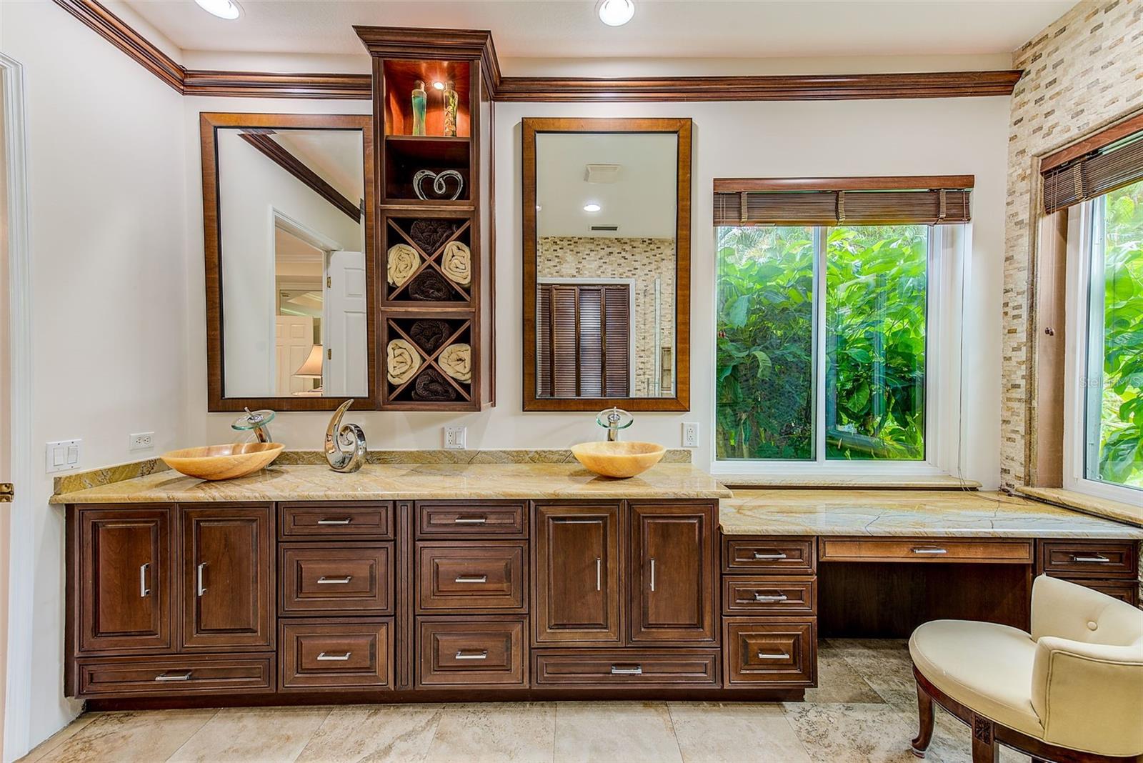 BAYOU CLUB ESTATES TR 5 PH 4 - Residential