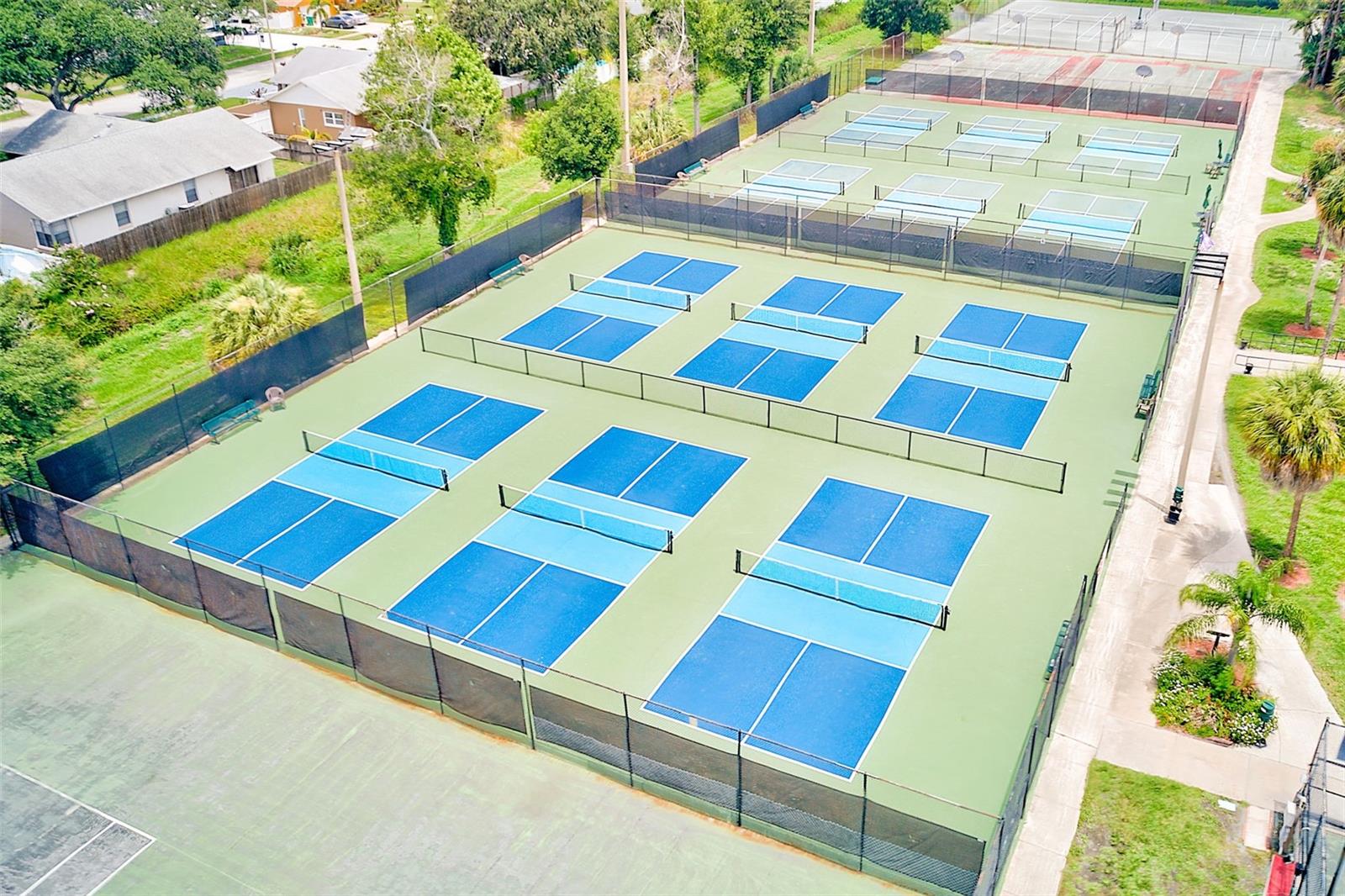 BAYOU CLUB ESTATES TR 5 PH 4 - Residential