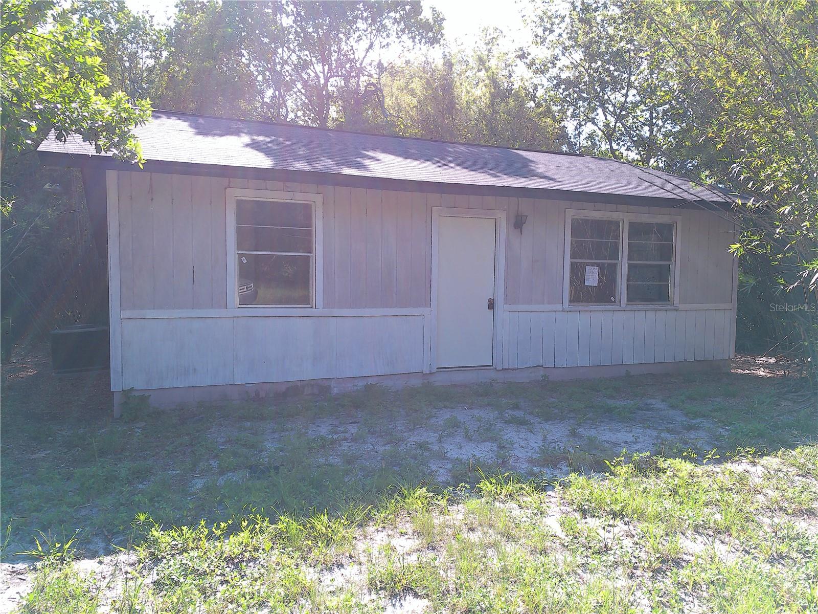 2/1 BLOCK HOME ON ALMOST AN ACRE OF LAND. VERY PRIVATE LOT - COUNTRY LIVING-LOCATED ON A PAVED ROAD. CENTRAL HEAT AND AIR, WASHER DRYER HOOK UPS, SECO ELECTRIC, SEPTIC, WELL WATER. HUD OWNED PROPERTY #094-497881 CALL ME IF YOU WANT TO BID ON THIS PROPERTY OR GO TO HUDHOMESTORE.COM