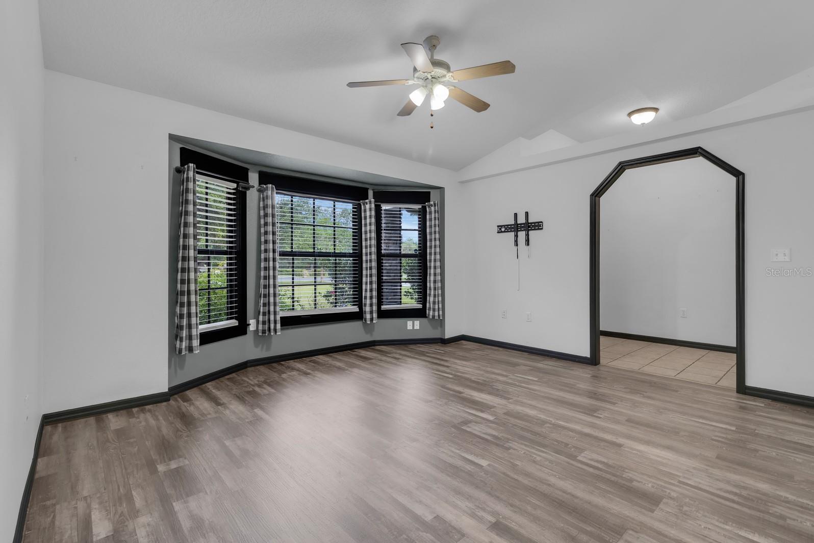 BAY LAKE RANCH UNIT 3 - Residential