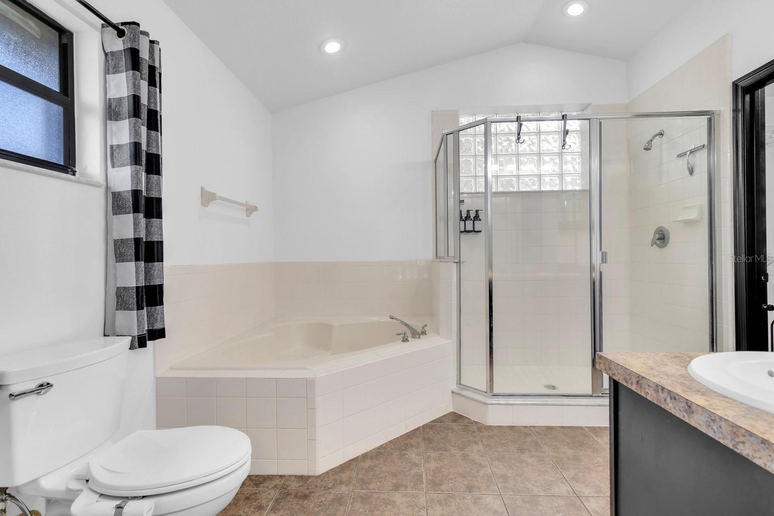 BAY LAKE RANCH UNIT 3 - Residential