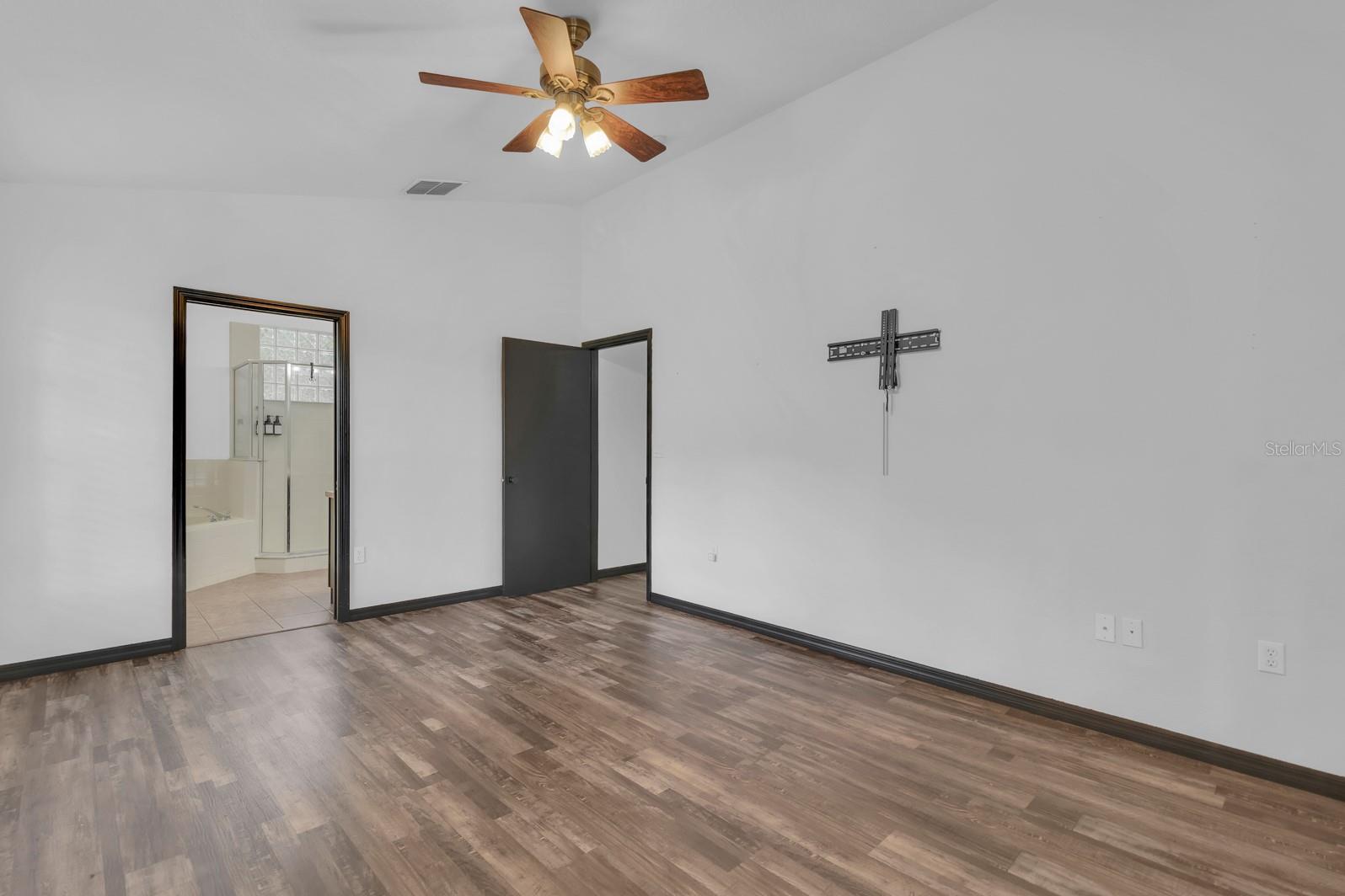 BAY LAKE RANCH UNIT 3 - Residential