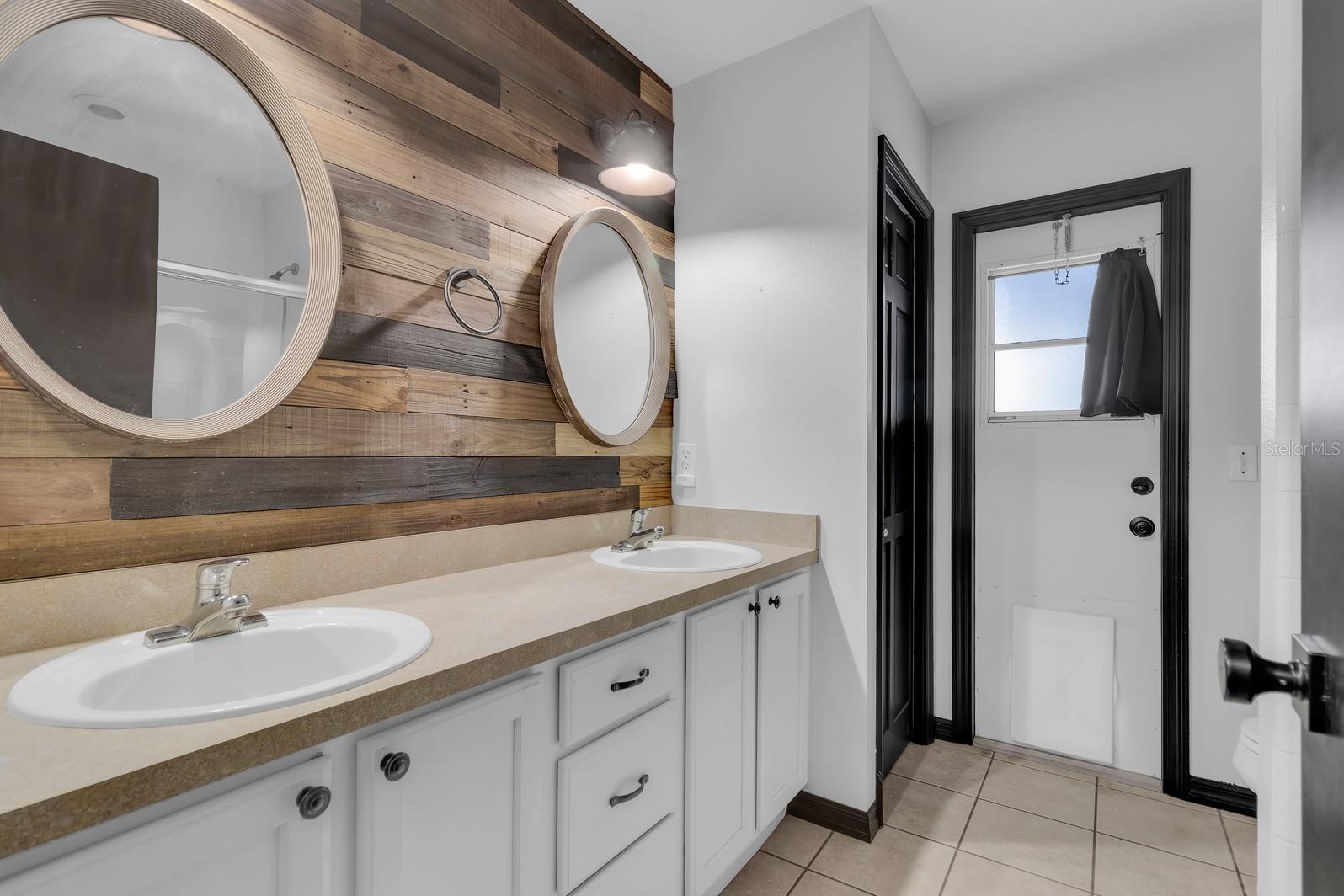 BAY LAKE RANCH UNIT 3 - Residential