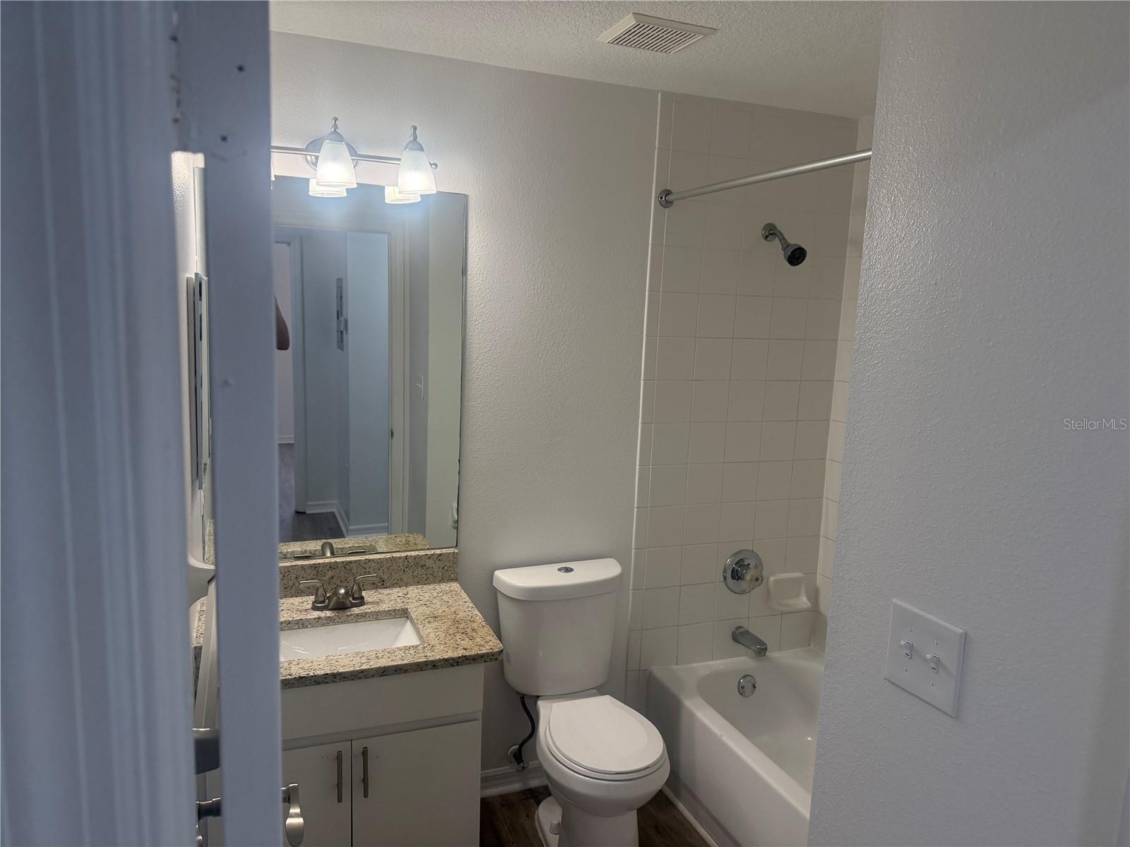GRANT PARK - Residential Lease