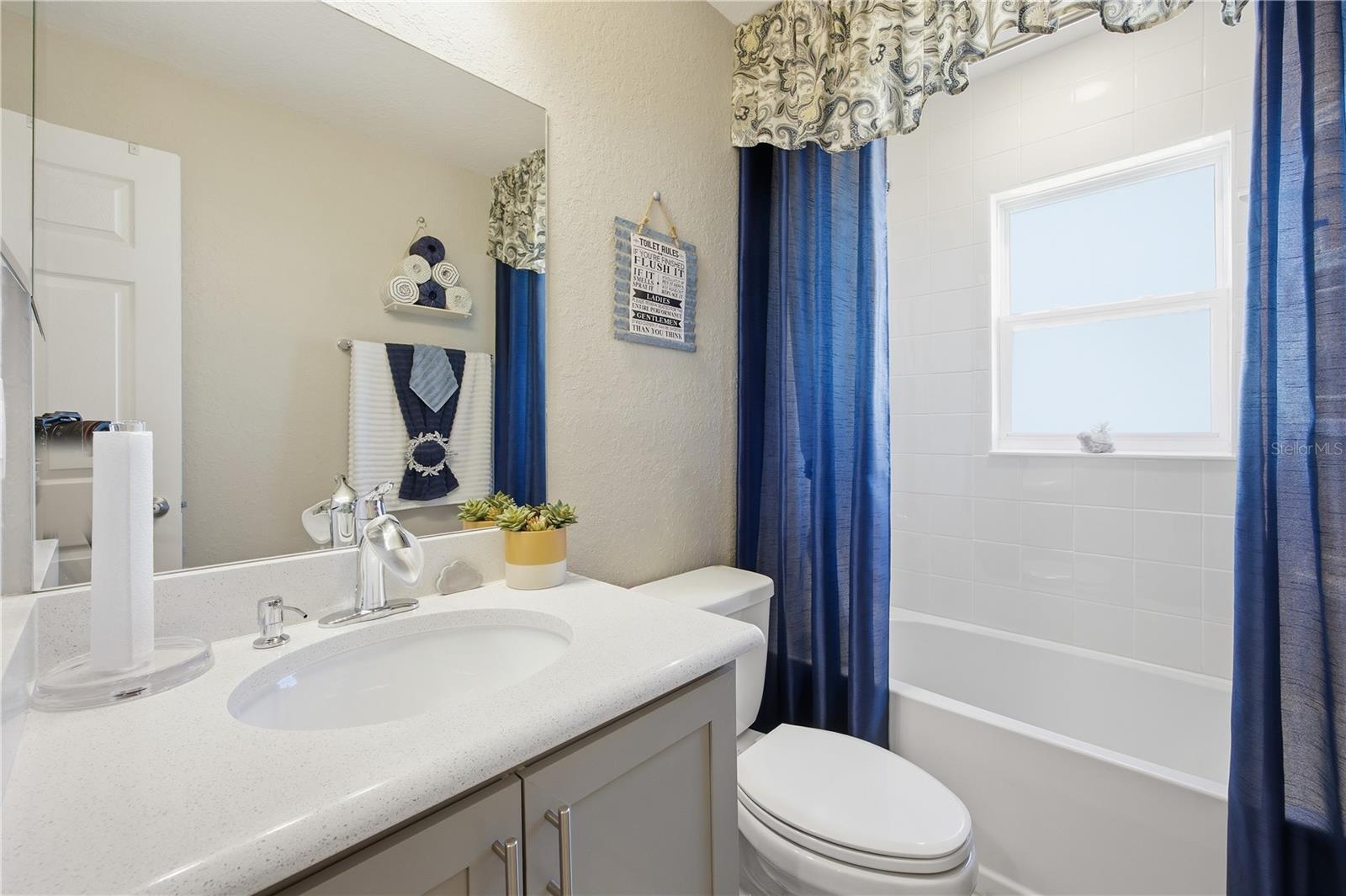 SUMMERCREST - Residential