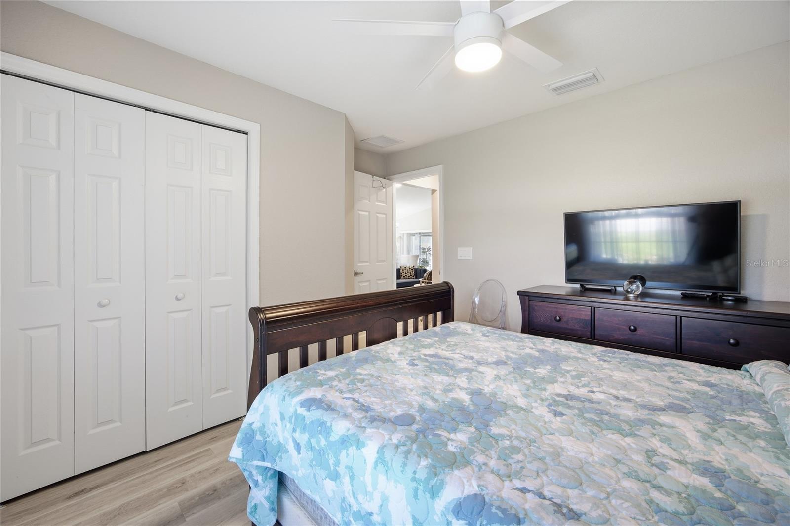 SUMMERCREST - Residential