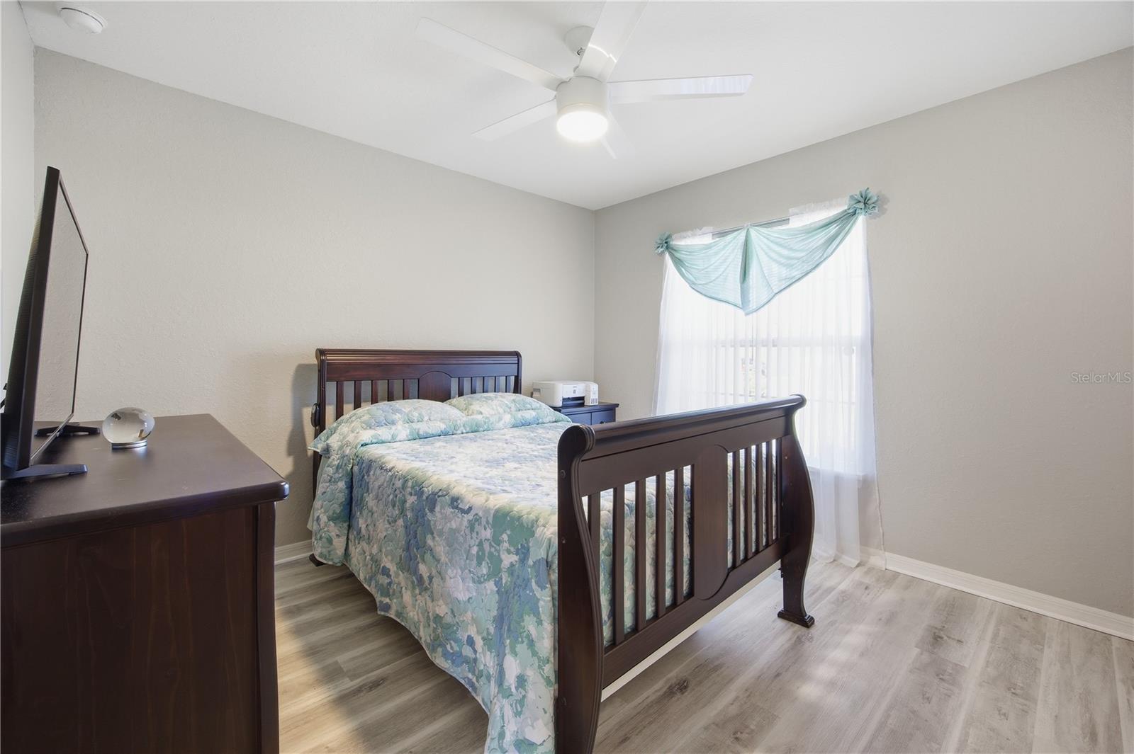 SUMMERCREST - Residential