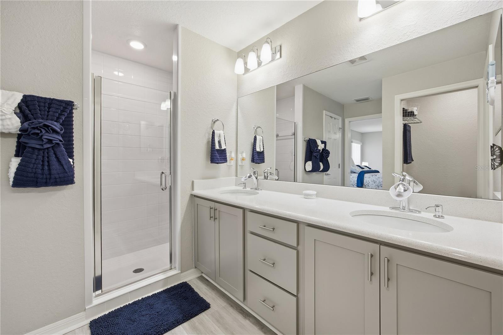 SUMMERCREST - Residential