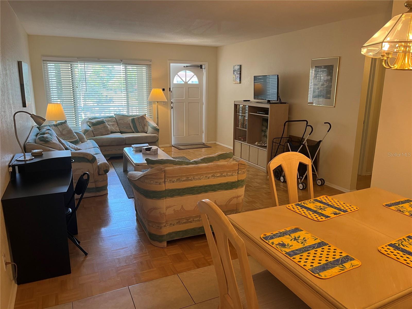 2071 AUSTRALIA WAY W 29