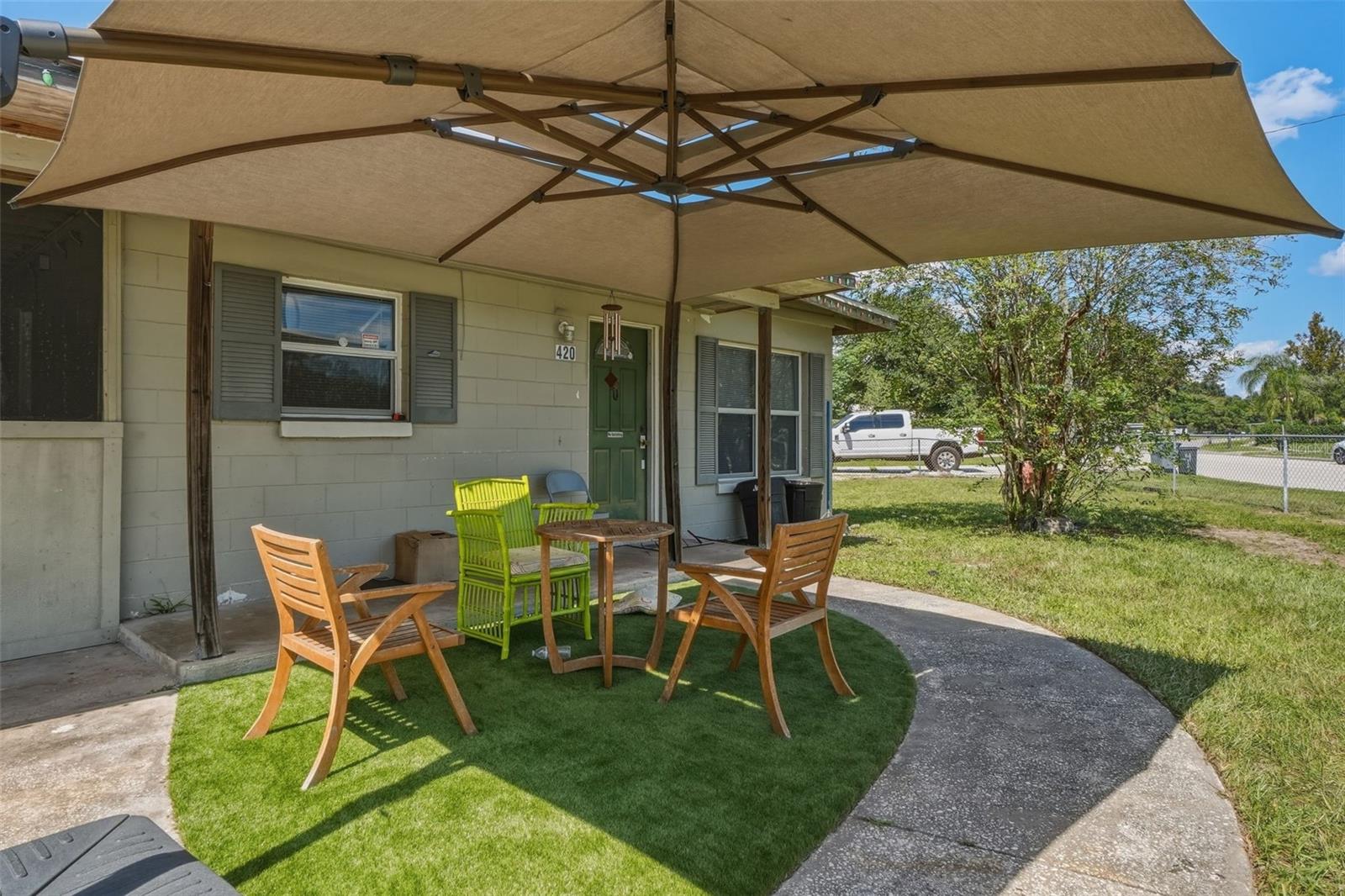 420 S SUNLAND DRIVE