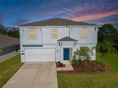 Photo of 33622 Sky Blossom Circle, Leesburg, FL 34788 (MLS # S5137510)