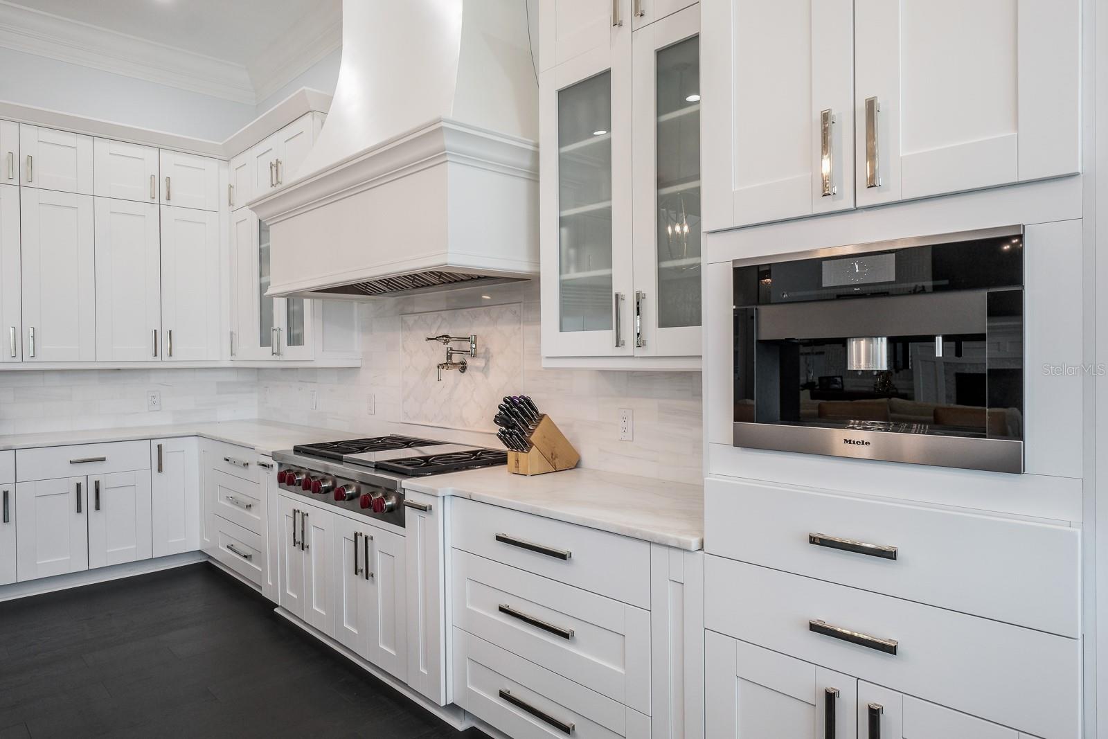 HOWARD ESTATES - Residential