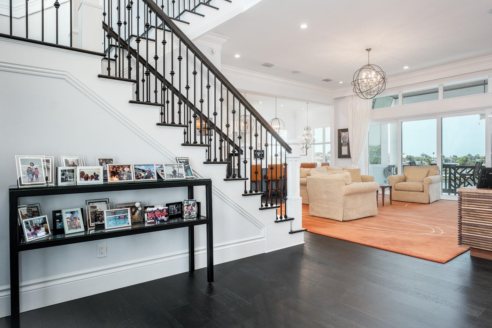 HOWARD ESTATES - Residential