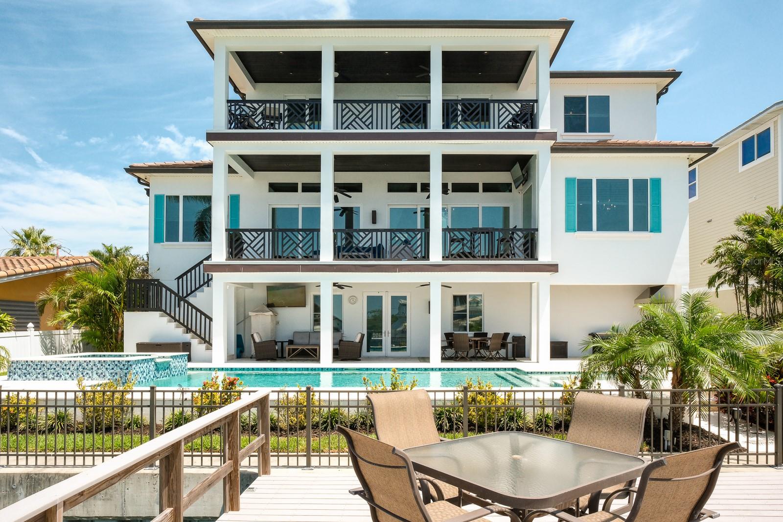 HOWARD ESTATES - Residential