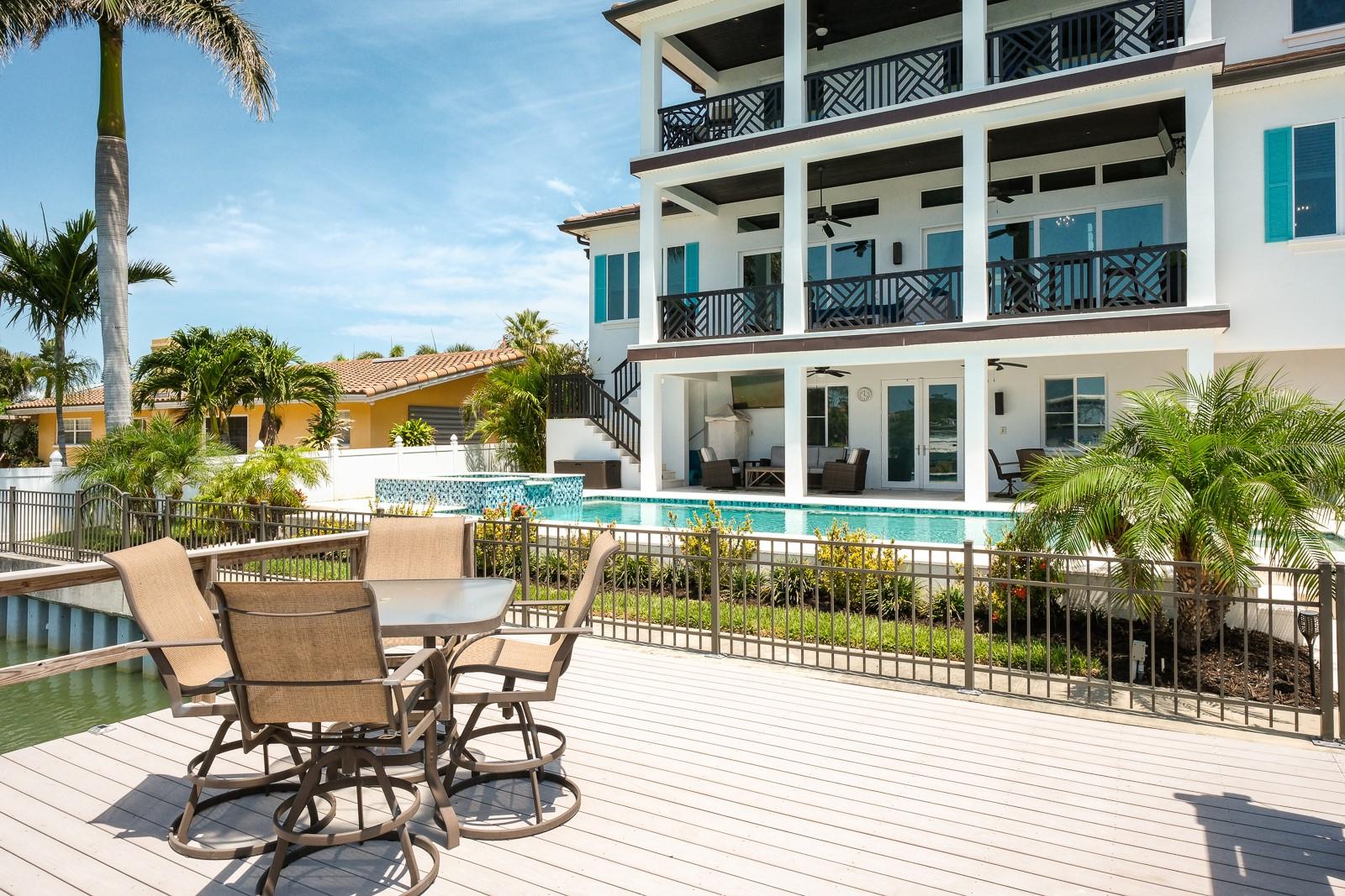 HOWARD ESTATES - Residential