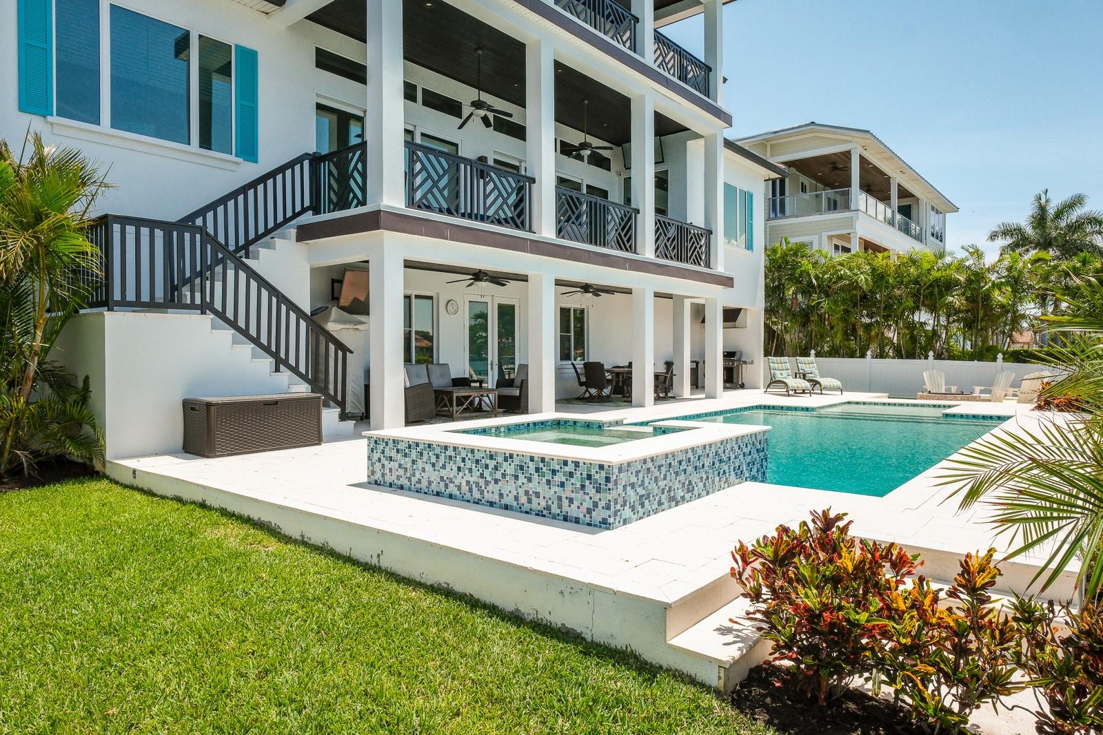 HOWARD ESTATES - Residential